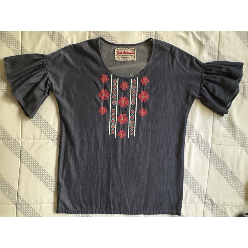 Jans Rodriguez Venice CA Embroidered Denim Tunic Top Blue Boho Flutter Sleeve M‎